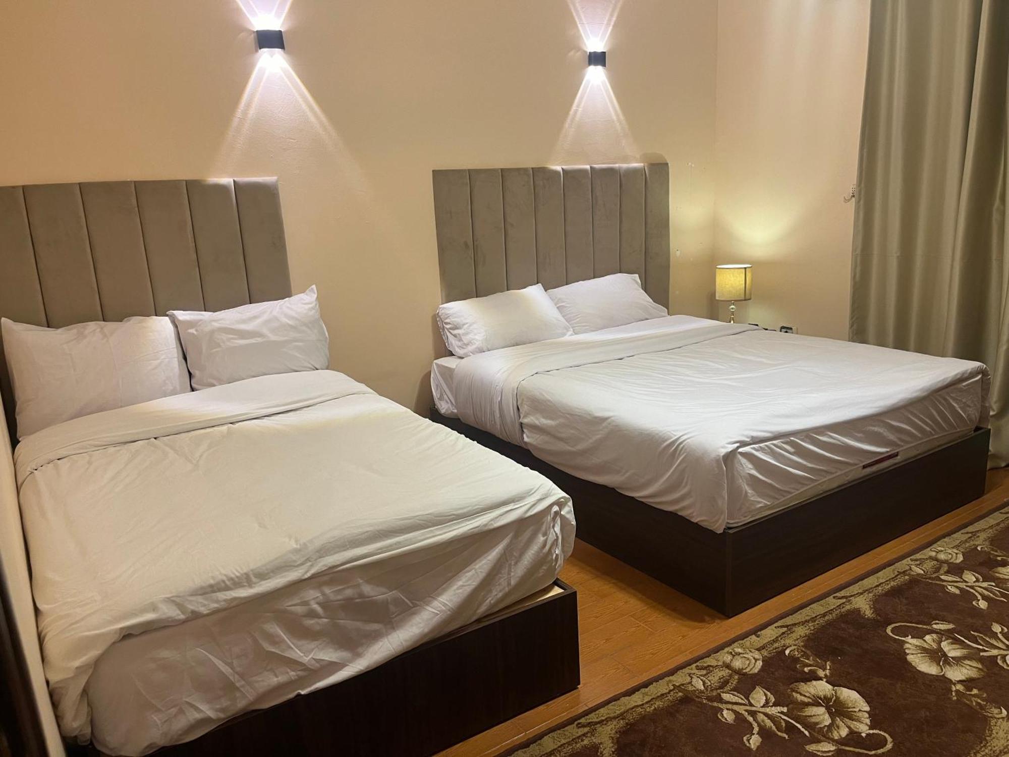 Badr Pyramids Inn Nazlet el-Sîsi Екстериор снимка